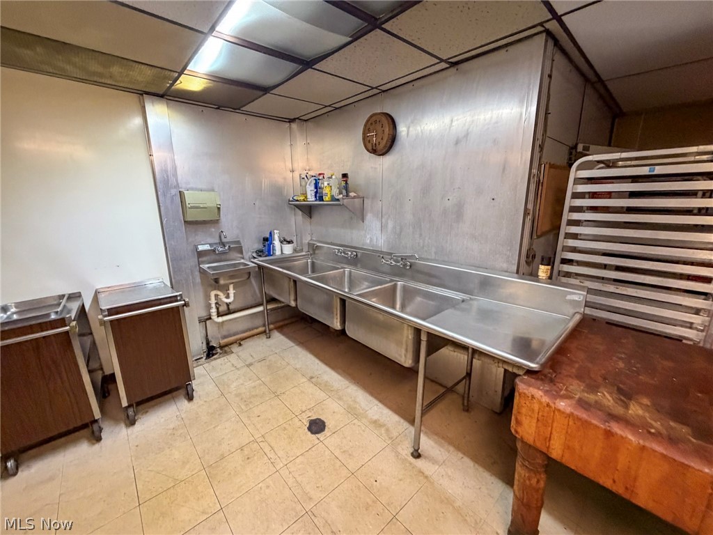 Smiths Add 02 - Commercial Sale