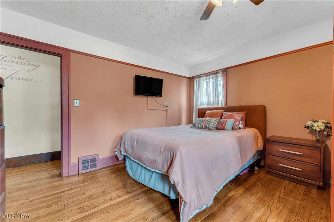 Davis & Farley Realty Co - Residential