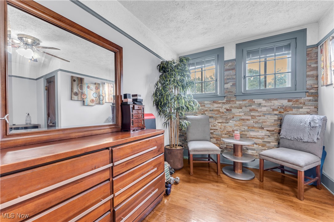 Davis & Farley Realty Co - Residential