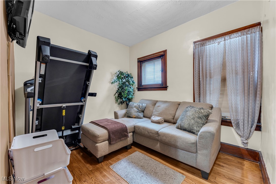 Davis & Farley Realty Co - Residential