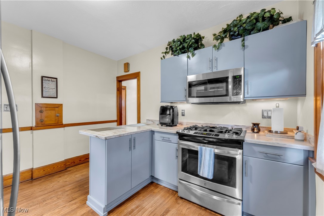 Davis & Farley Realty Co - Residential