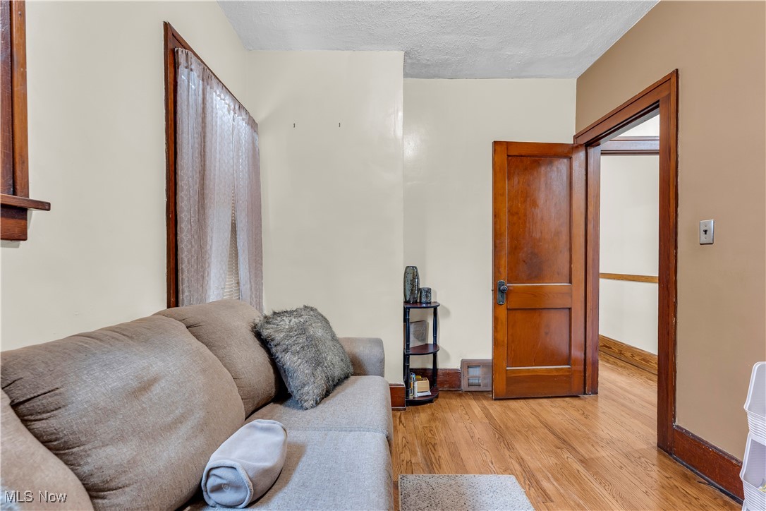 Davis & Farley Realty Co - Residential