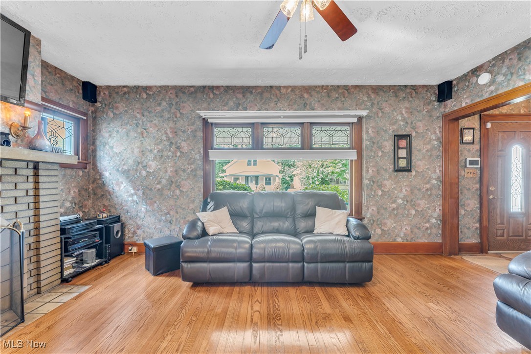 Davis & Farley Realty Co - Residential