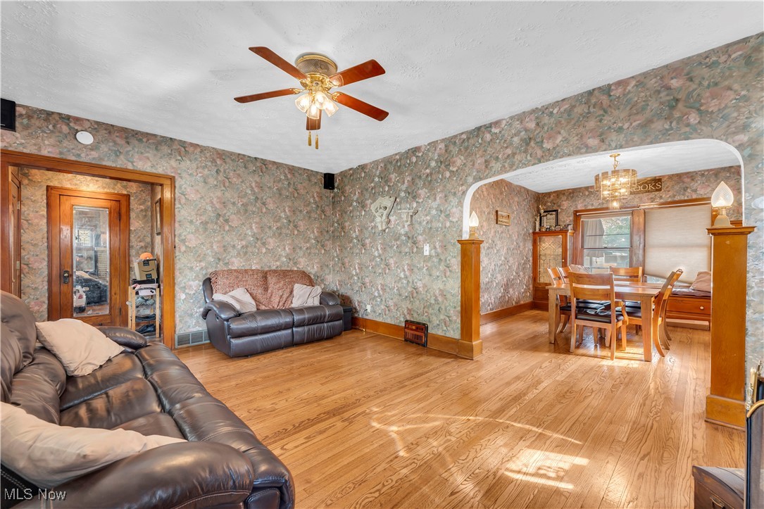 Davis & Farley Realty Co - Residential