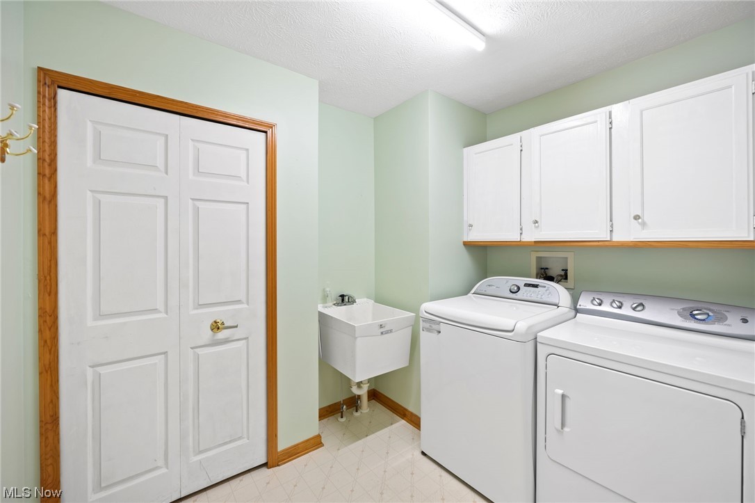 Villas Falls Pointe I - Residential