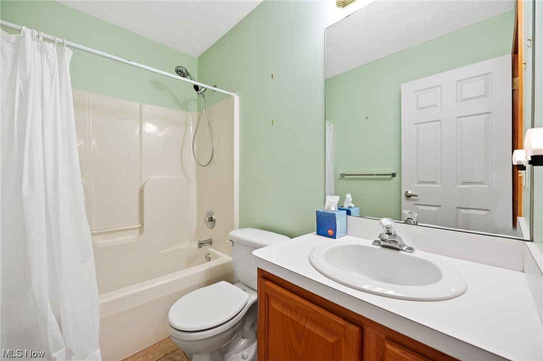 Villas Falls Pointe I - Residential