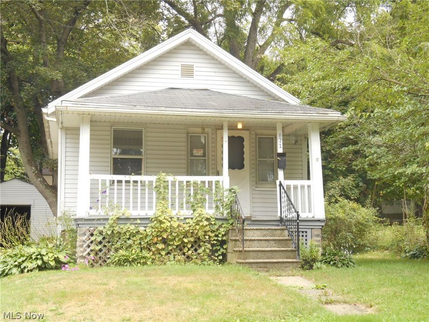 Attention Investors!  Welcome to this cozy ranch style home located in North Hill!  This home offers 2 bedrooms & 1 full bath.  There is a full basement waiting to be finished.  Don't forget the detached garage.  Great starter home or rental!  Call to schedule a showing today!!