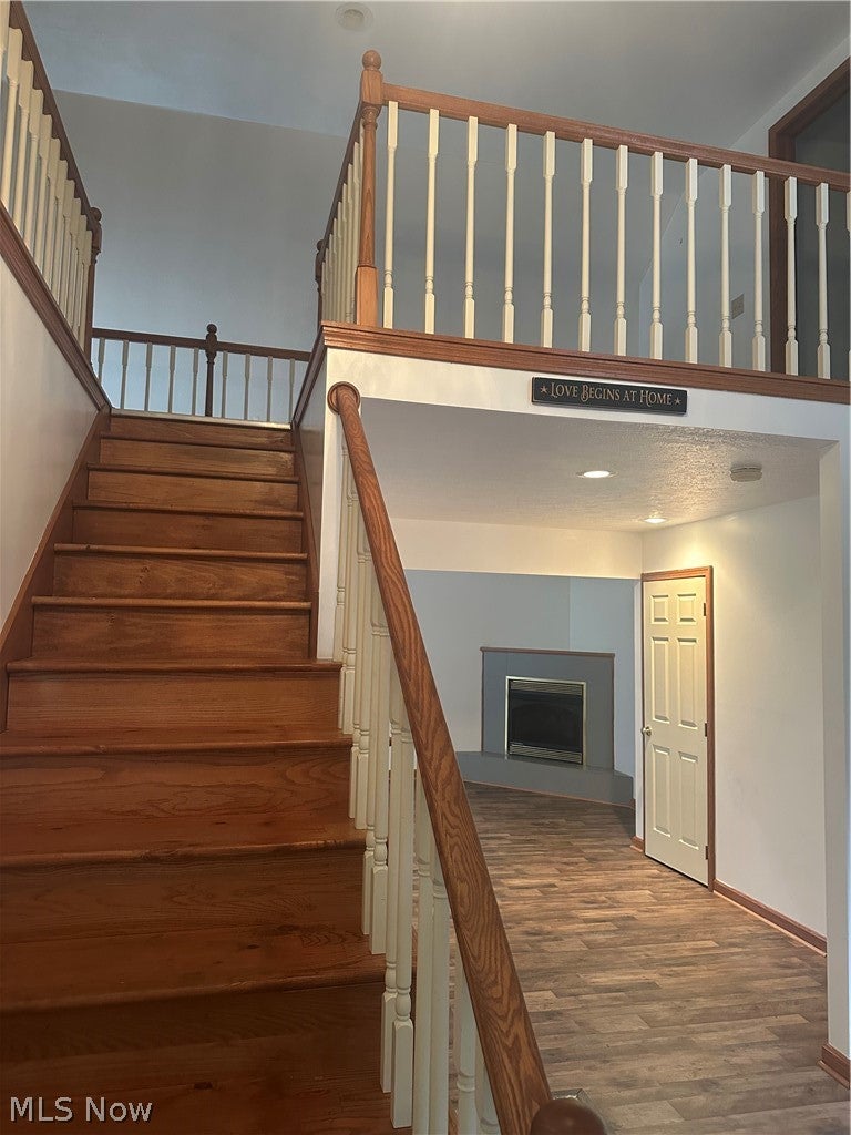 3580 & 3582 E Western Reserve Road