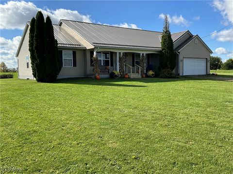 Homes For Sale - 1009 County Road 40<br/> Ashland County, Nova, OH 44859