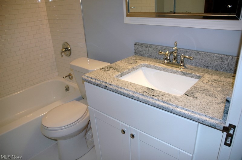 Homesite Cos Elbur Heights Sub - Residential Income