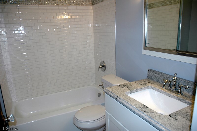 Homesite Cos Elbur Heights Sub - Residential Income