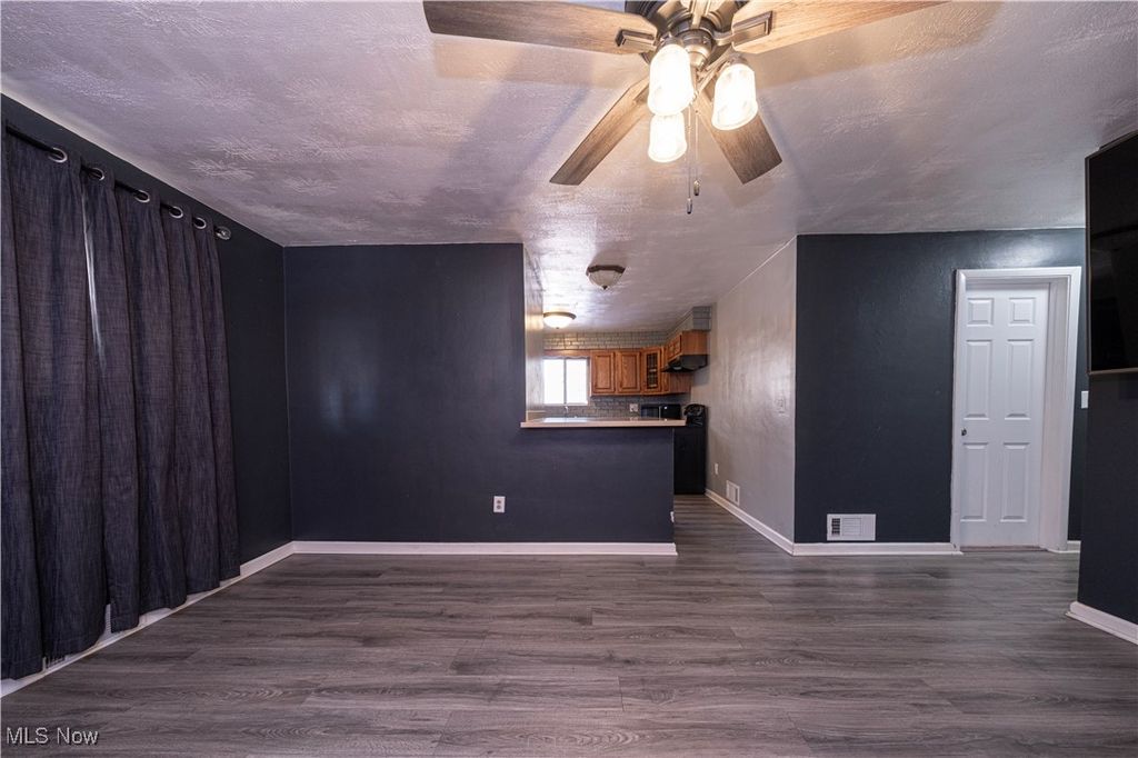 Photo of 132 Linmar Street, Wintersville, OH 43953 (MLS # 5175698)