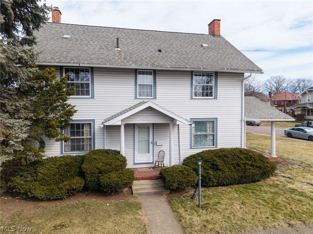 Photo of 1445 15th Street NW, Canton, OH 44703 (MLS # 5189608)