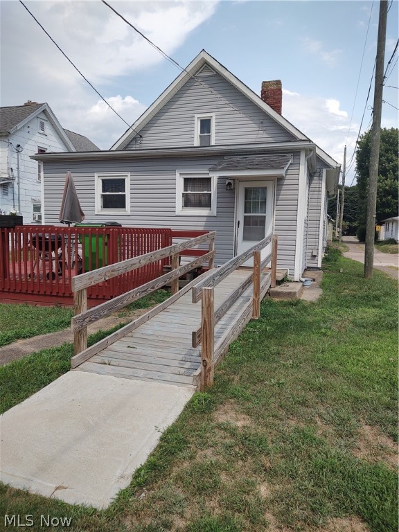 Main image without alt text