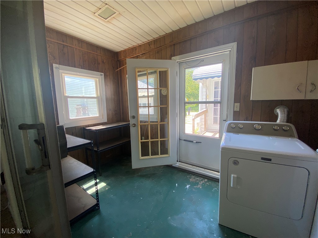 9372 Jordan Drive, Mentor, Ohio image 15
