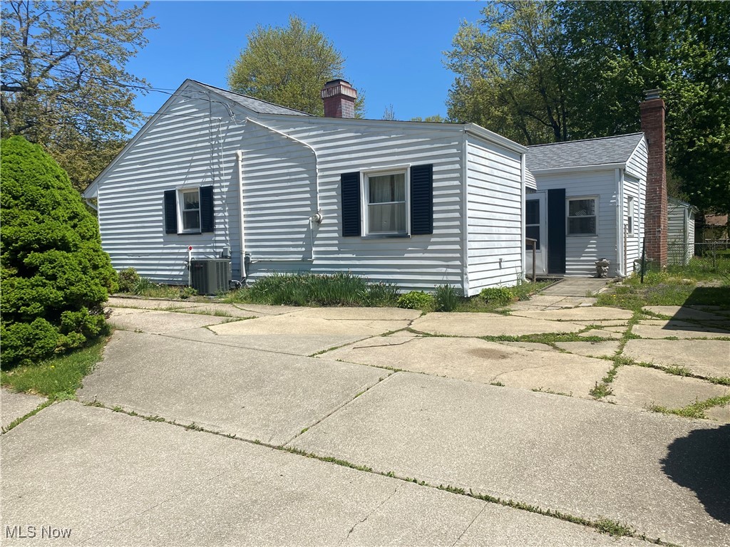 9372 Jordan Drive, Mentor, Ohio image 17