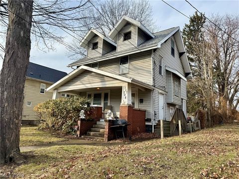 Tiny photo for 707 Hazel Street, Akron, OH 44305 (MLS # 5187796)