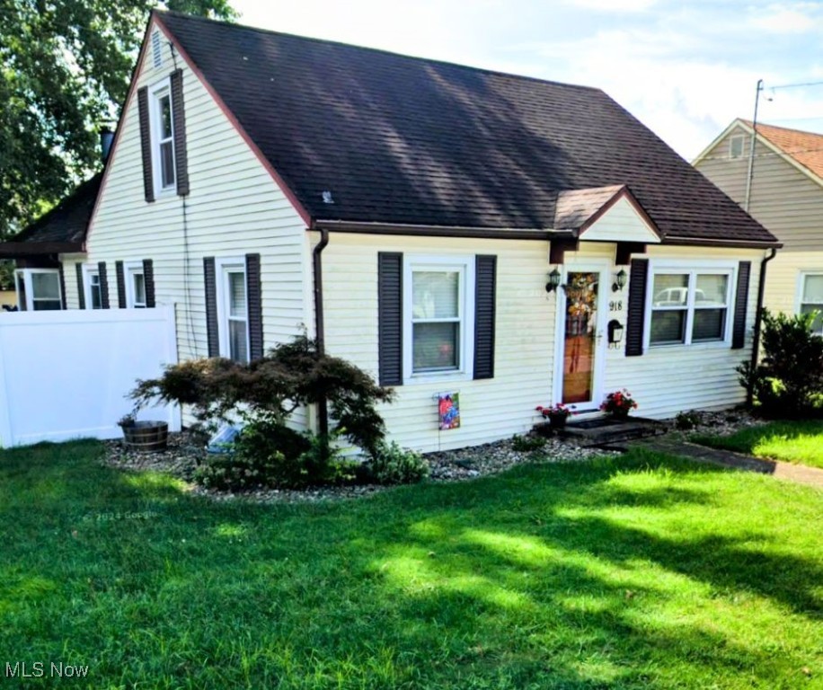 918 34th Street, Vienna, West Virginia image 1