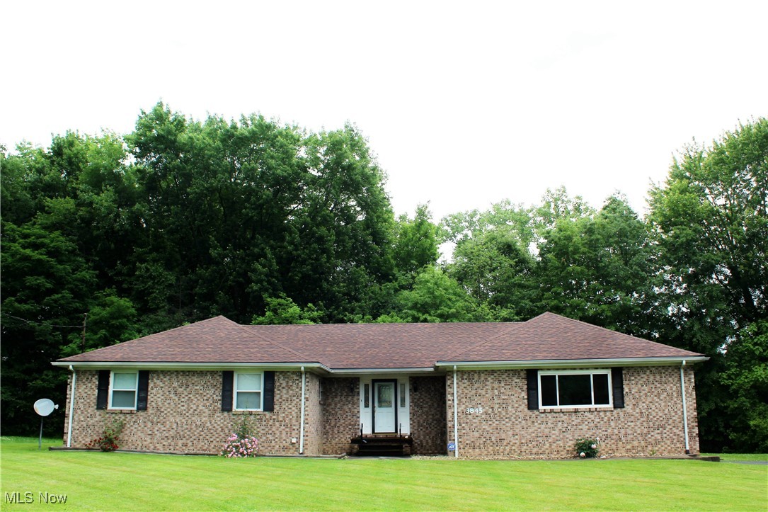 3845 Hightree Avenue, Warren, Ohio image 1