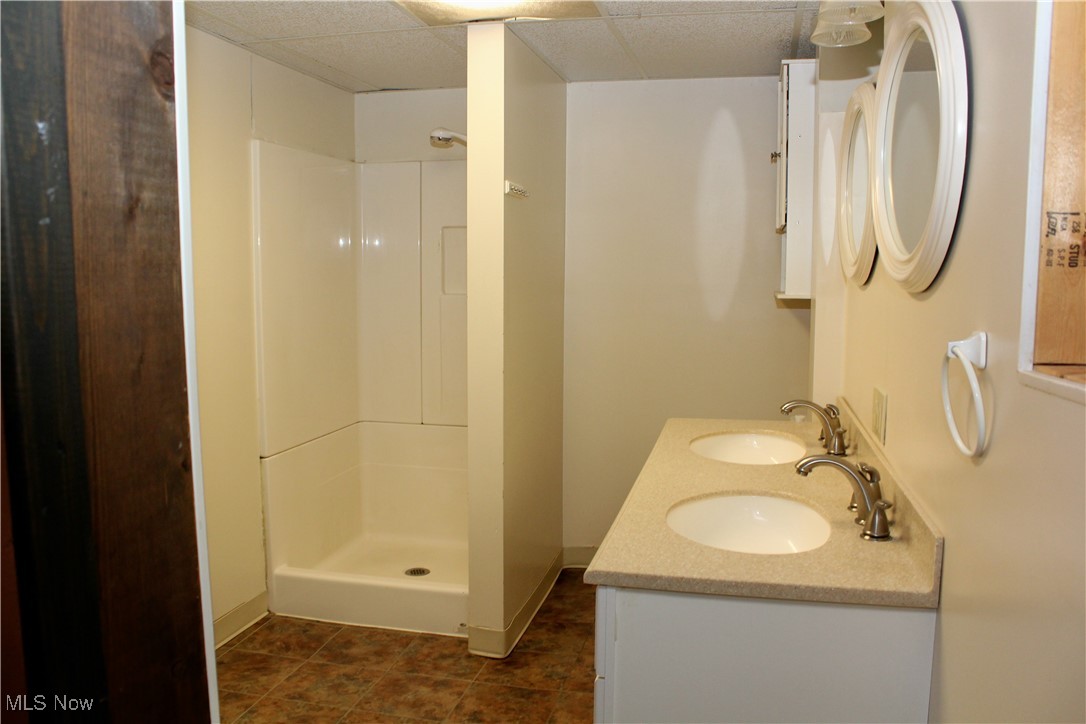 3845 Hightree Avenue, Warren, Ohio image 32