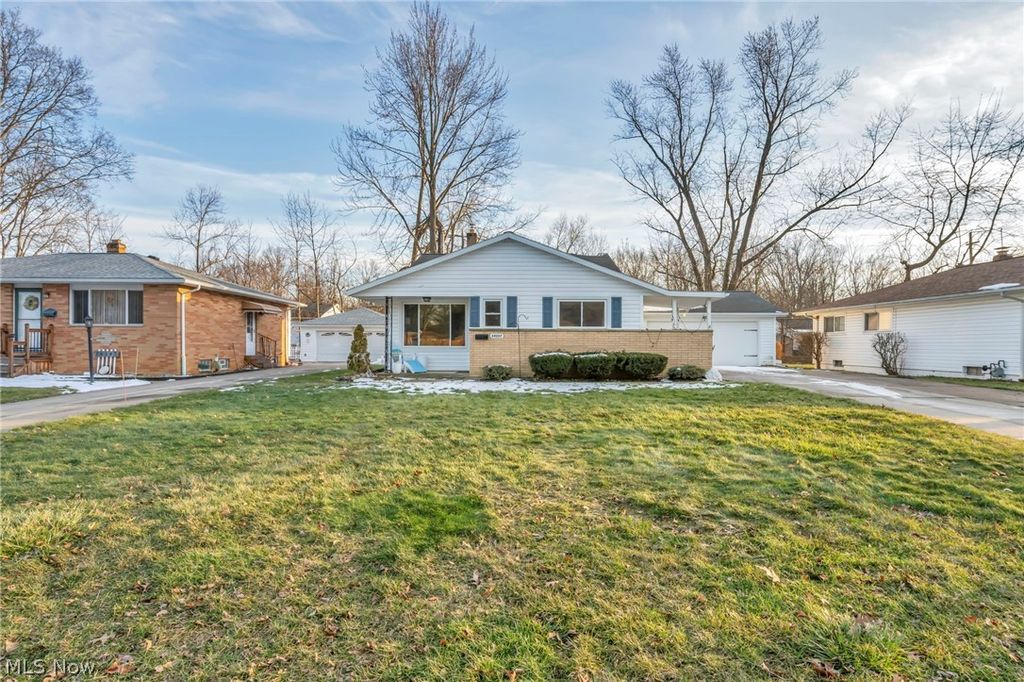 Photo of 24207 Lebern Drive, North Olmsted, OH 44070 (MLS # 5189020)