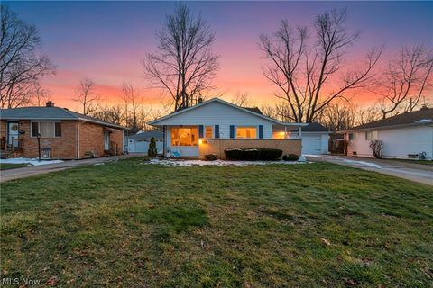 Homes For Sale - 24207 Lebern Drive<br/> North Olmsted, OH 44070