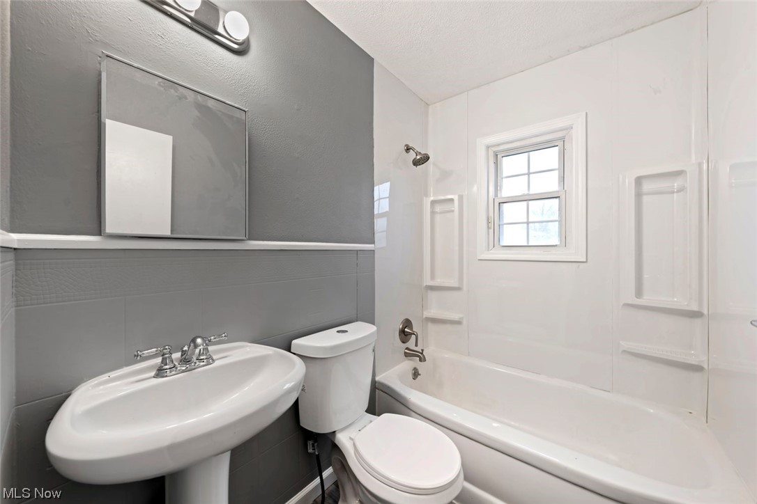 Ohio Land Dev Corps Resub - Residential Lease