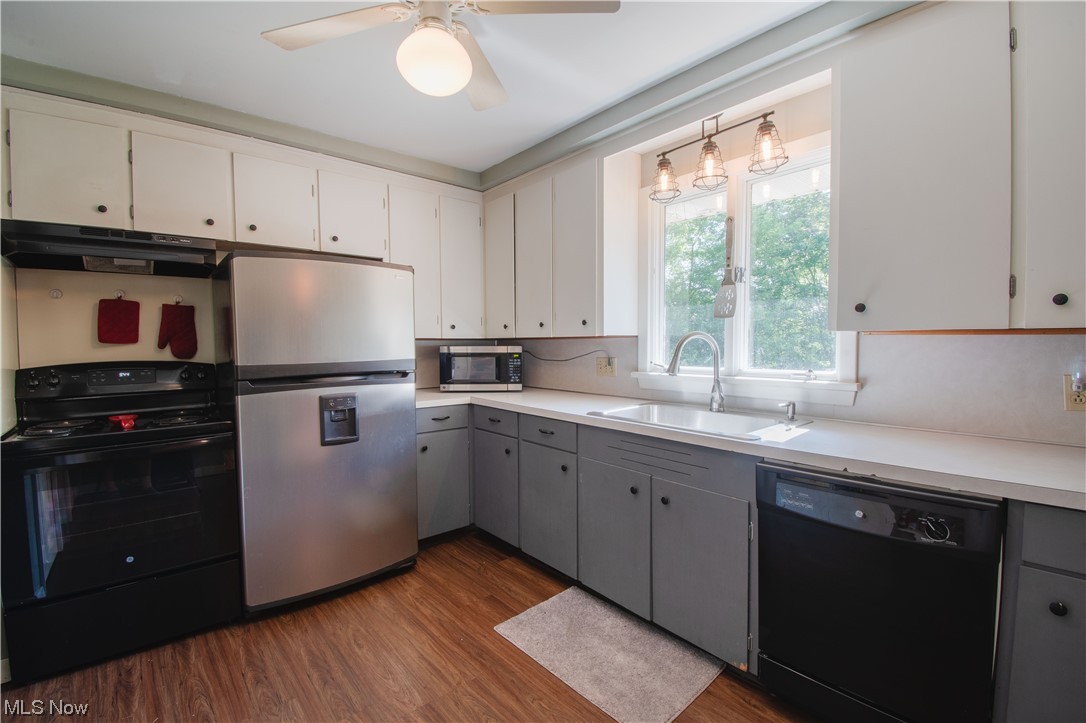 Laurel Ridge - Residential