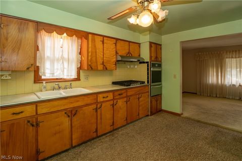 Tiny photo for 320 Elizabeth Avenue SW, Massillon, OH 44646 (MLS # 5190088)