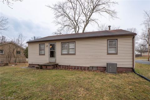Tiny photo for 320 Elizabeth Avenue SW, Massillon, OH 44646 (MLS # 5190088)