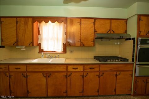 Tiny photo for 320 Elizabeth Avenue SW, Massillon, OH 44646 (MLS # 5190088)