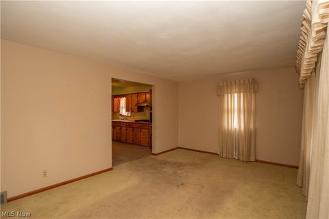 Tiny photo for 320 Elizabeth Avenue SW, Massillon, OH 44646 (MLS # 5190088)