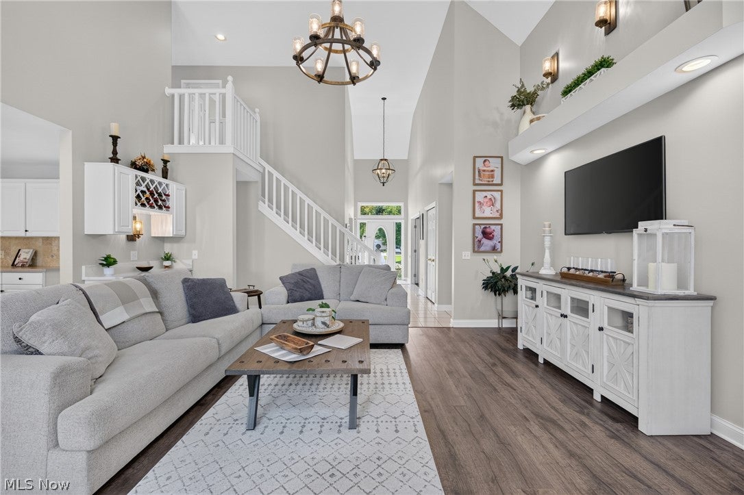 5609 Hawthorne Drive