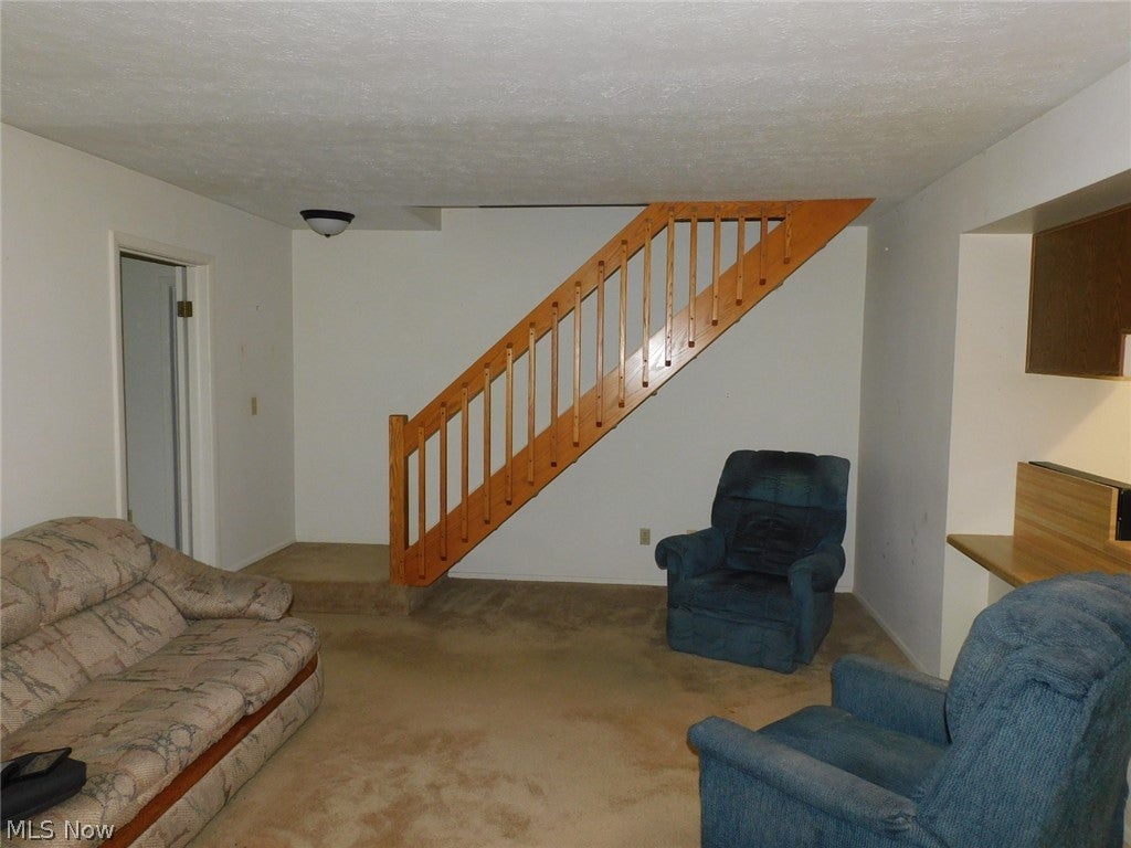 8027 Independence Drive