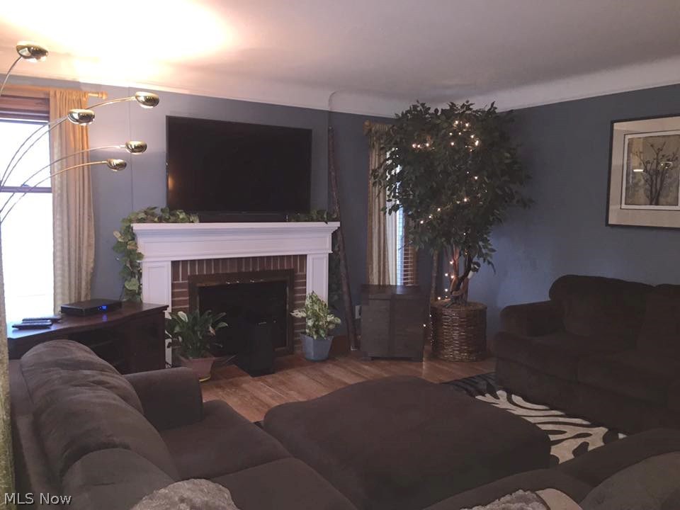 Royal Lorain - Residential