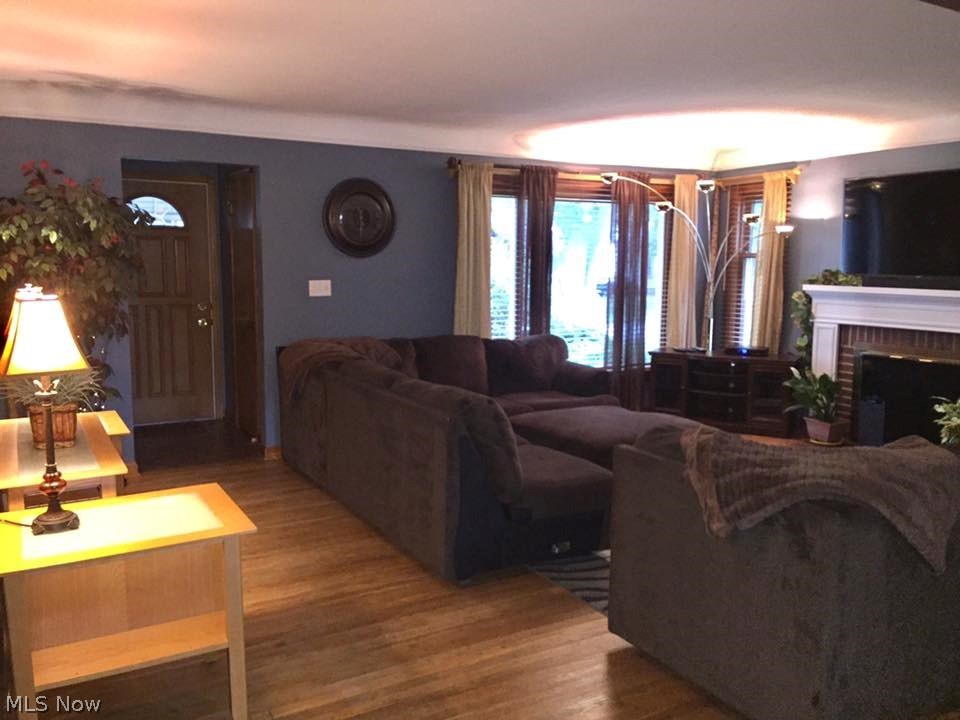 Royal Lorain - Residential