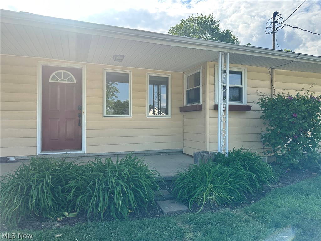 1704 Kenwood