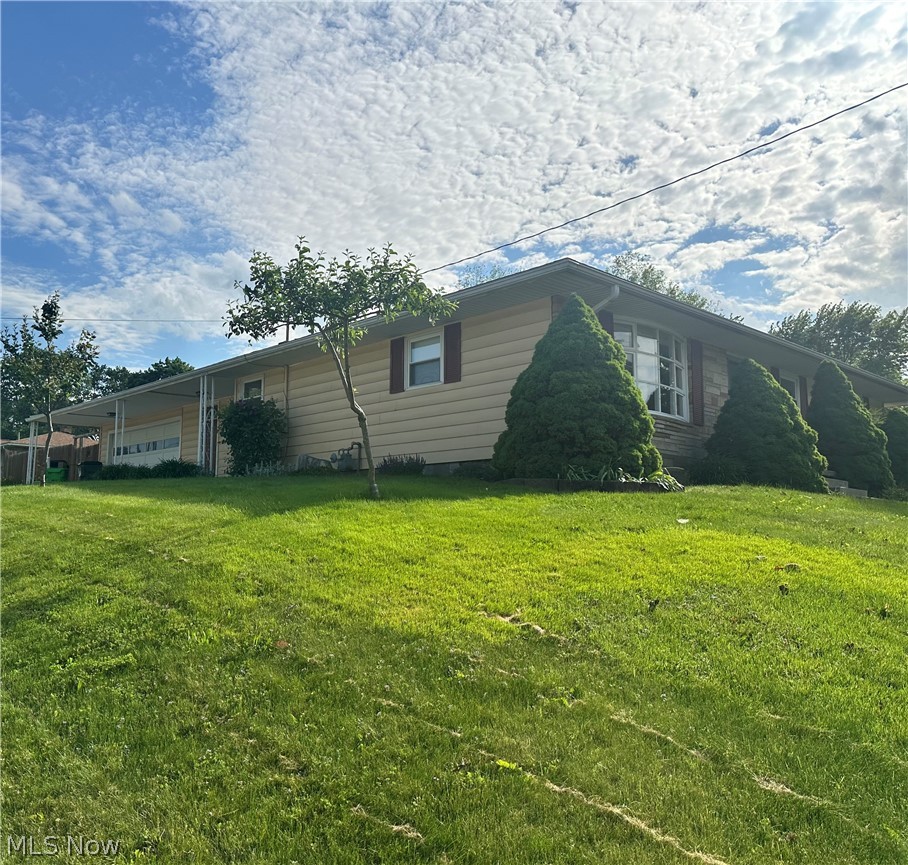 1704 Kenwood
