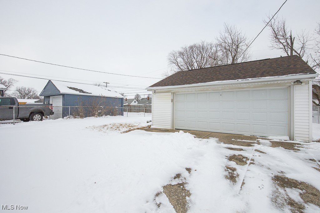 363 E 307th Street, Willowick, Ohio image 30