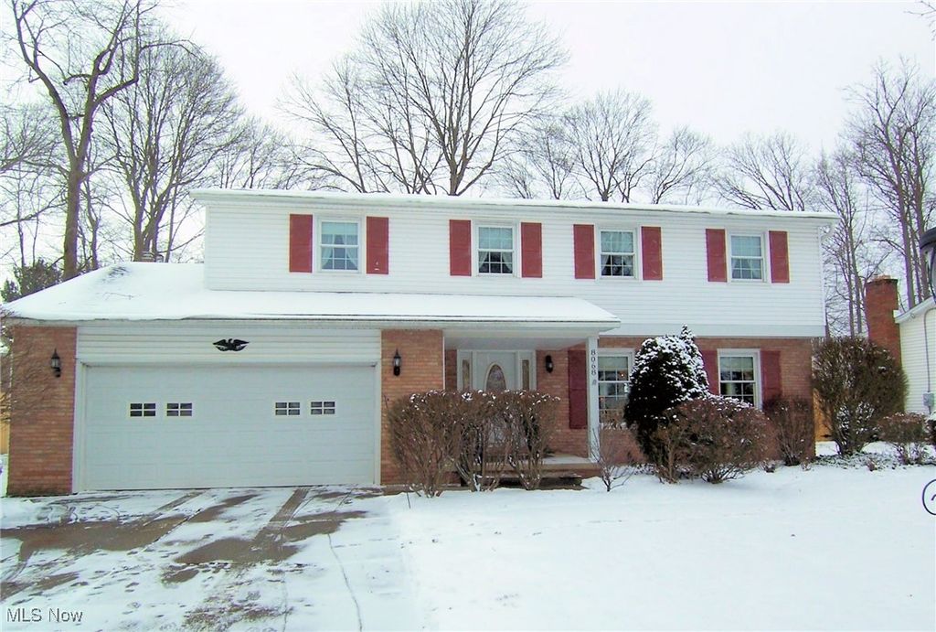 Photo of 8068 Deerpath Drive, Boardman, OH 44512 (MLS # 5181847)