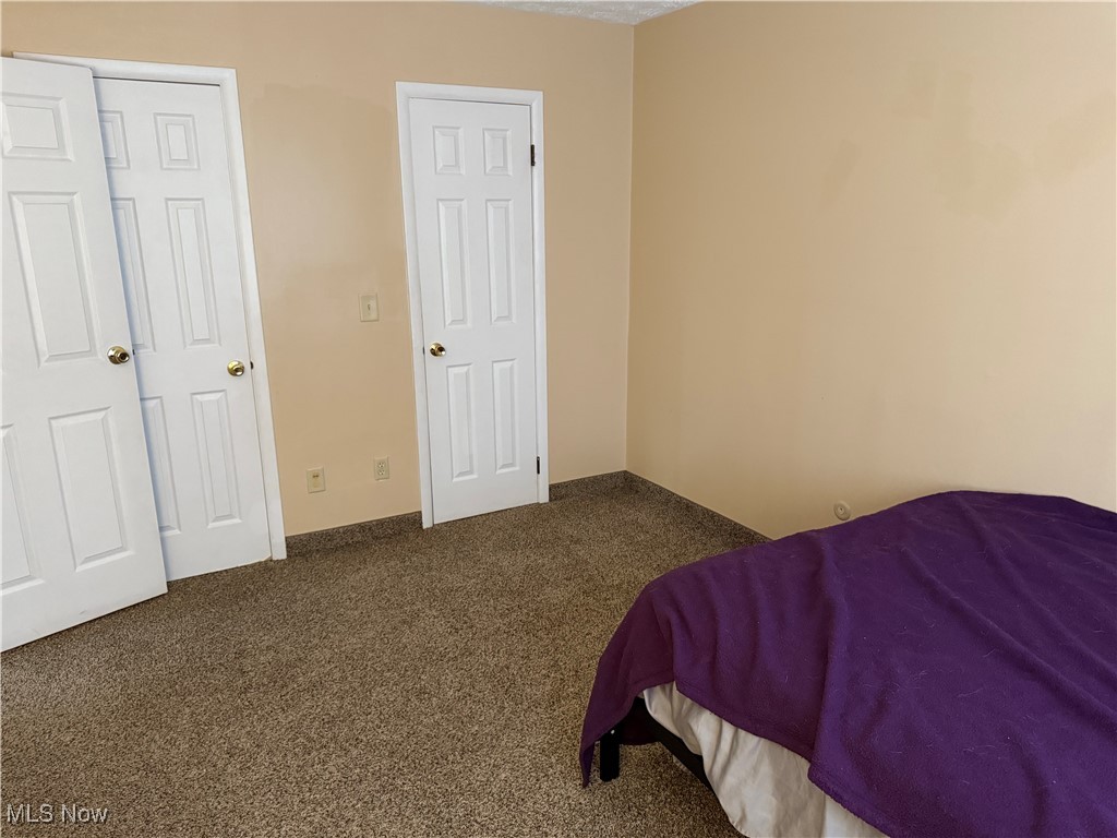 Ridgeglen Condo - Residential