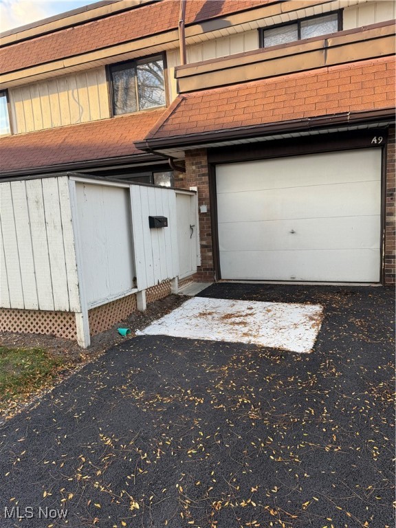 Ridgeglen Condo - Residential