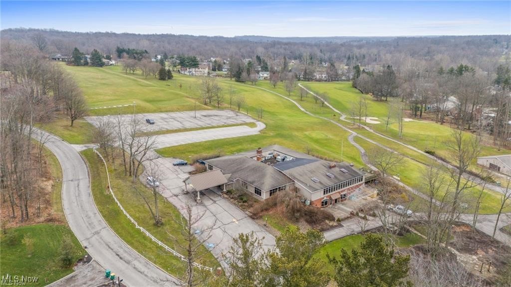 8766 Eastbrook Circle, Chagrin Falls, Ohio image 15