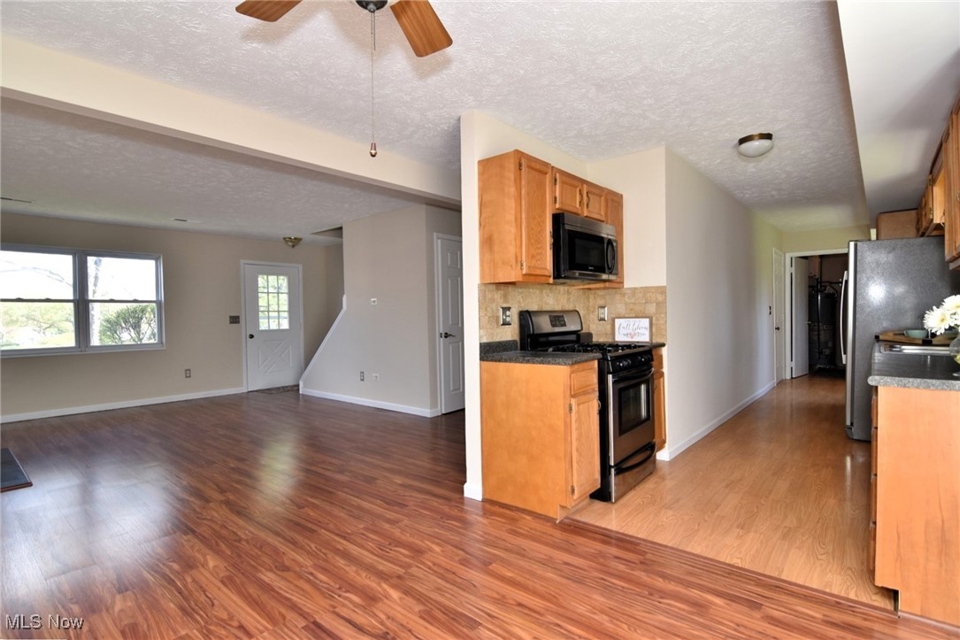 8766 Eastbrook Circle, Chagrin Falls, Ohio image 6