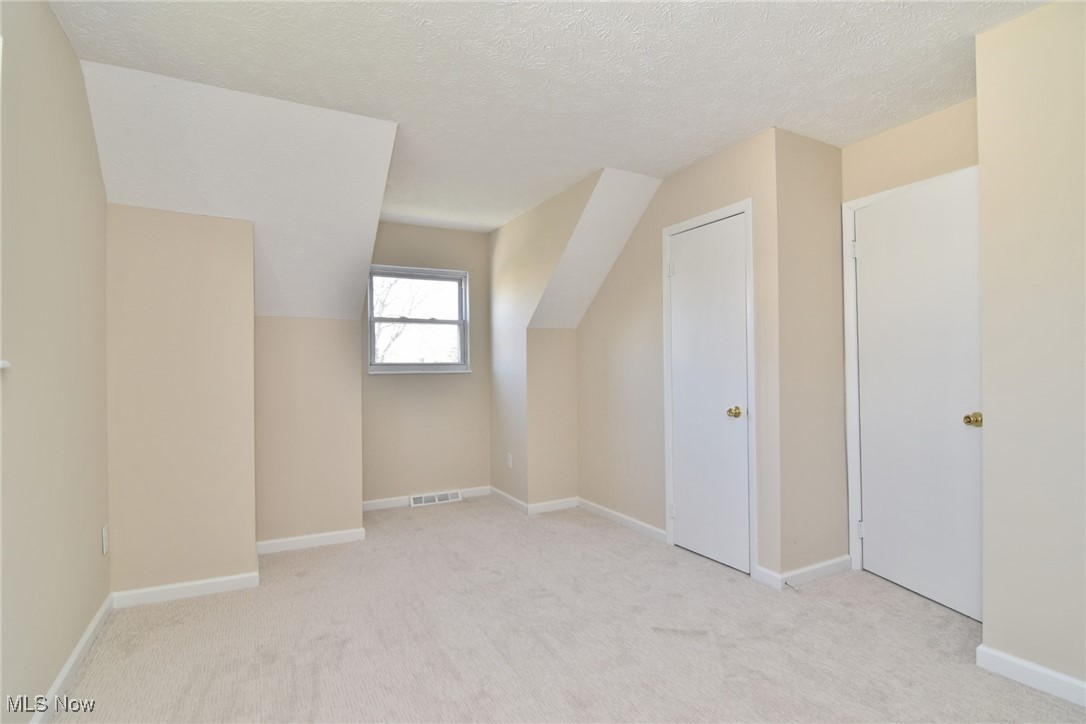 8766 Eastbrook Circle, Chagrin Falls, Ohio image 13
