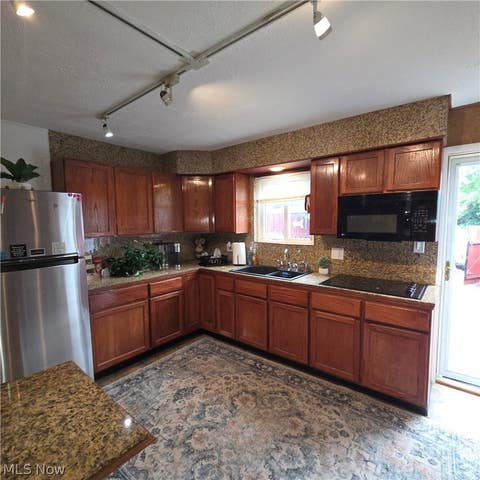 Tiny photo for 5975 Glenway Drive #A, Brook Park, OH 44142 (MLS # 5213046)