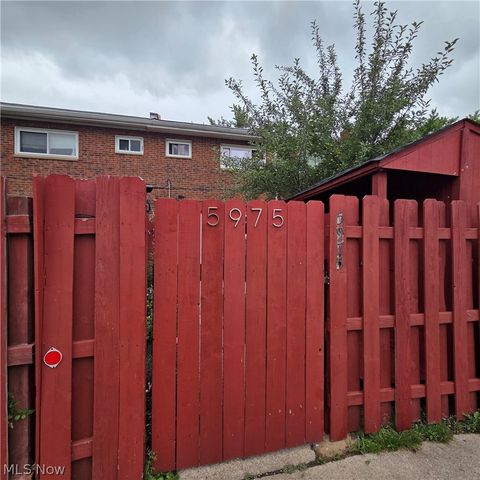 Tiny photo for 5975 Glenway Drive #A, Brook Park, OH 44142 (MLS # 5213046)