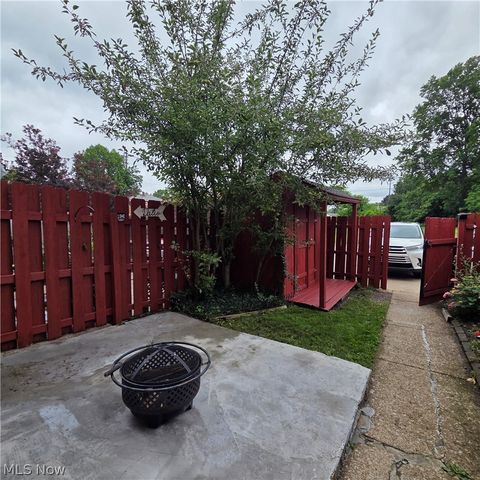 Tiny photo for 5975 Glenway Drive #A, Brook Park, OH 44142 (MLS # 5213046)