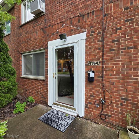 Tiny photo for 5975 Glenway Drive #A, Brook Park, OH 44142 (MLS # 5213046)