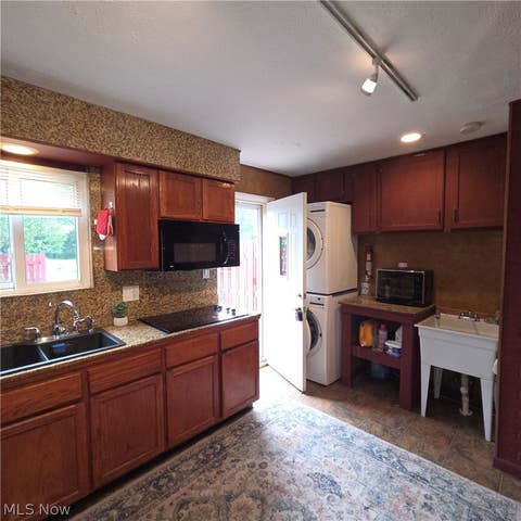 Tiny photo for 5975 Glenway Drive #A, Brook Park, OH 44142 (MLS # 5213046)